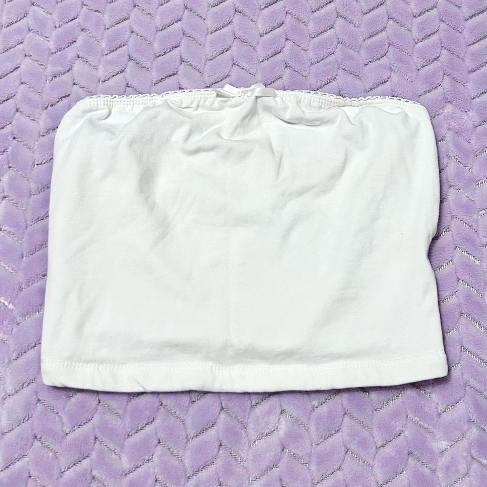 Elegant White Strapless Tube Top